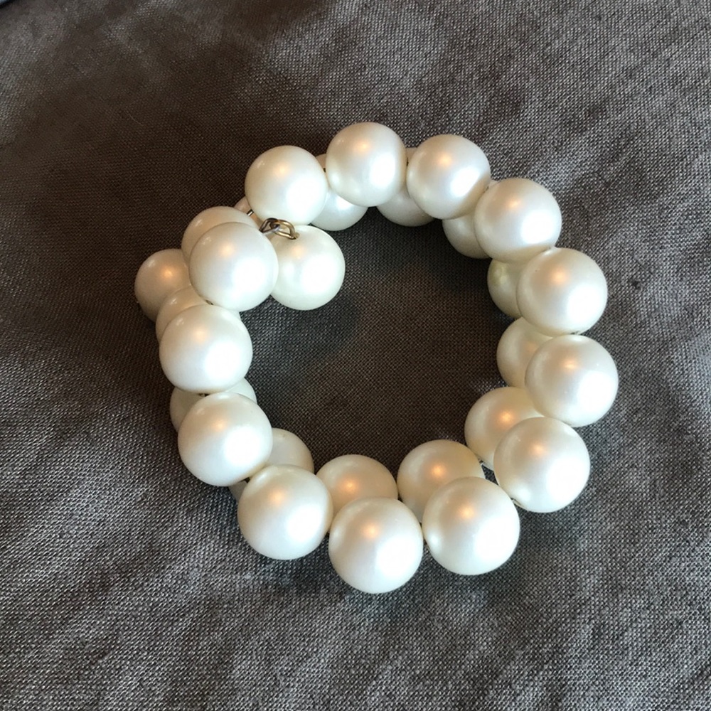 EUC large pearl wrap bracelet